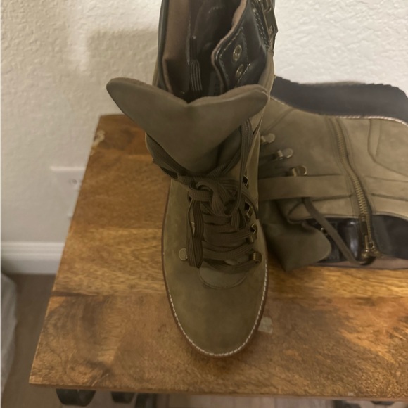 Steve Madden Women's Brown Hiking Leather Lace Up Platform Boots Gorpcore Sz 9.5 - Picture 2 of 4